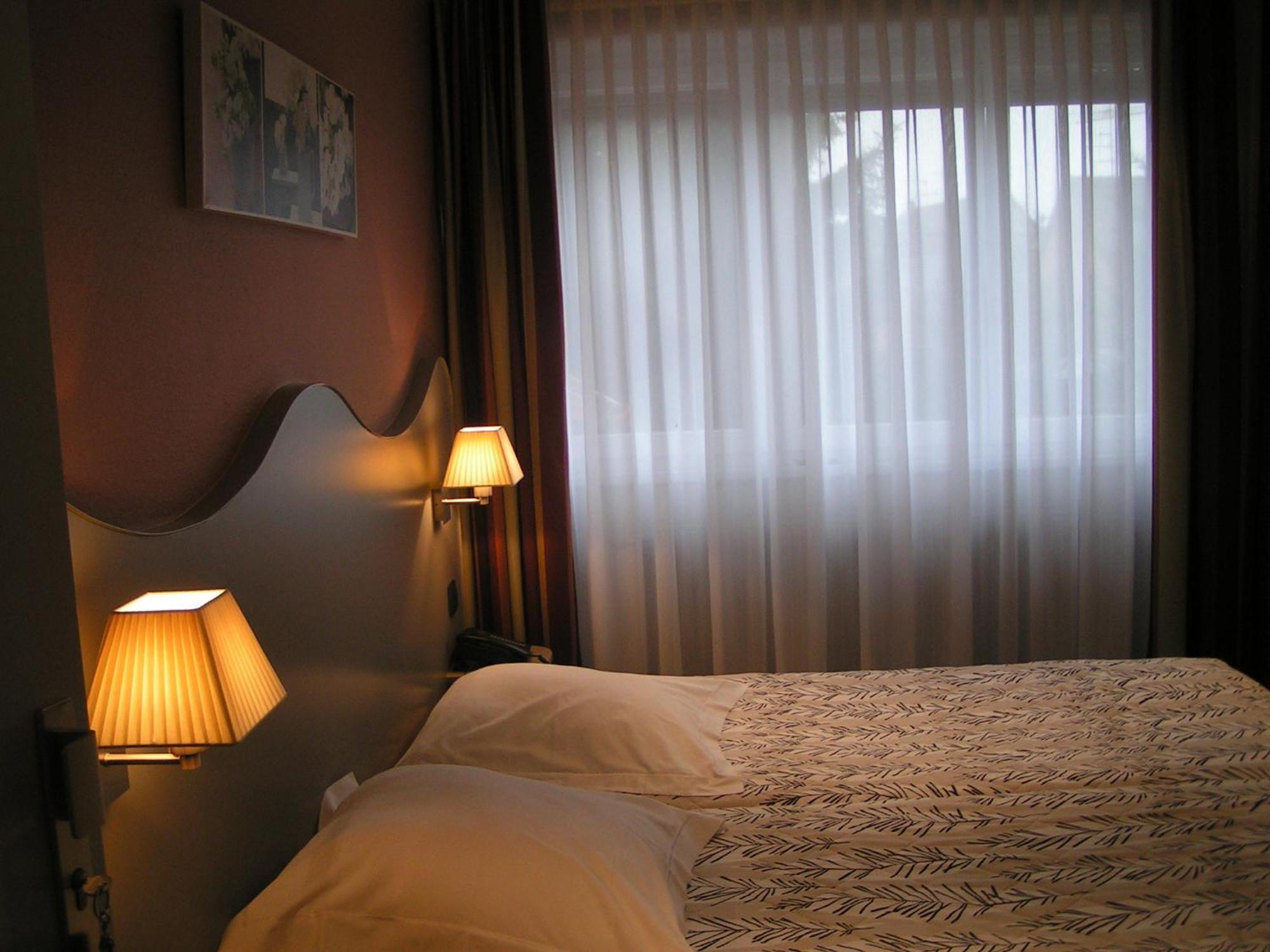 Au Soleil, Hotel Restaurant & Spa Valff ภายนอก รูปภาพ